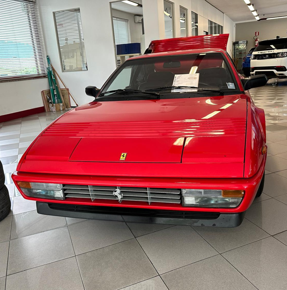 Ferrari Mondial 3.2 Qv front