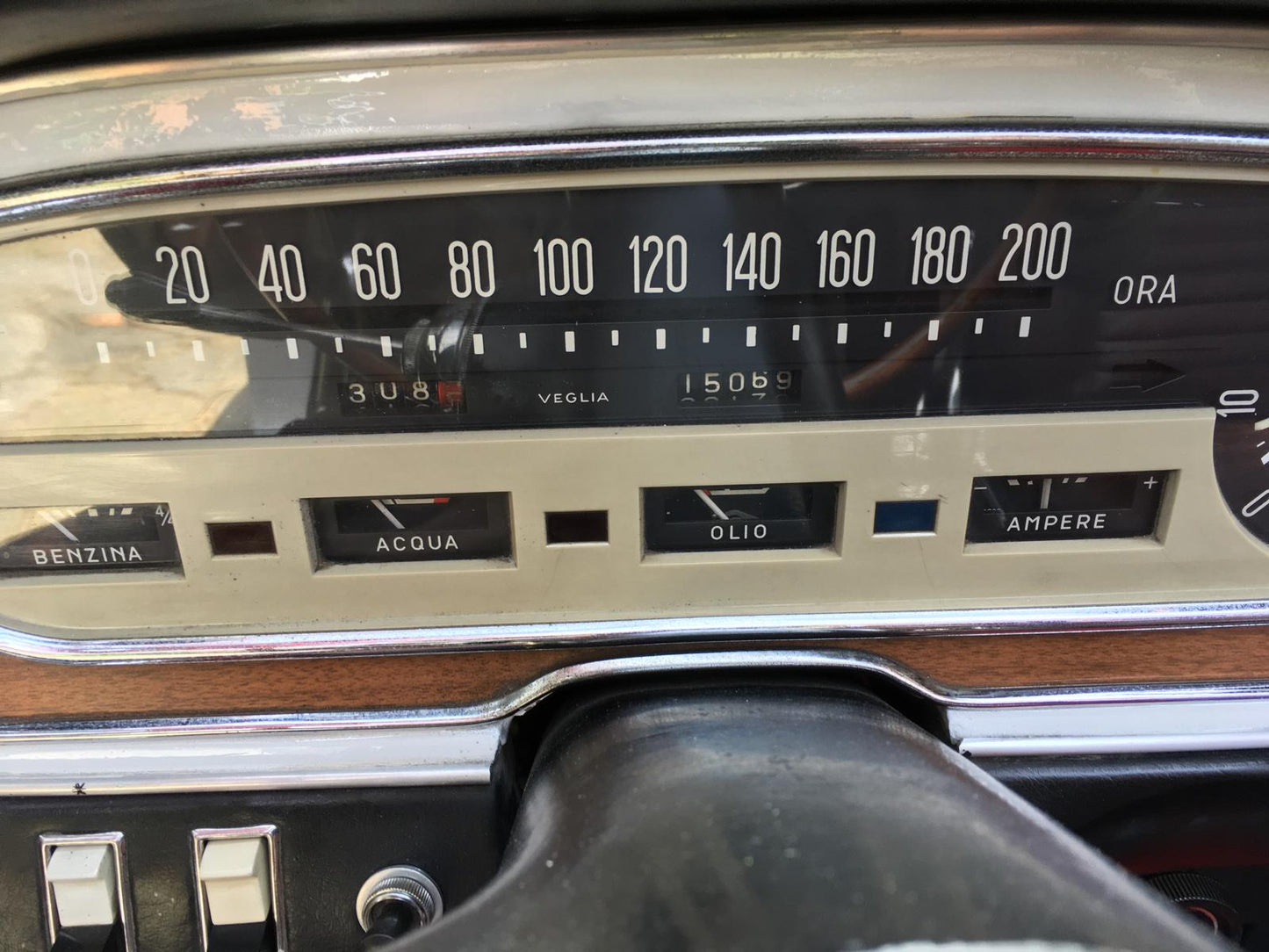Lancia Flavia spider Vignale veglia borletti dashboard
