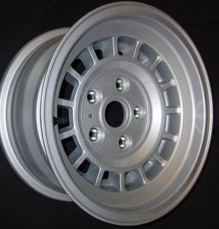 Lamborghini Countach LP400 Front Wheels 7.5x14" – Campagnolo Rims Manufactured to Original Specifications