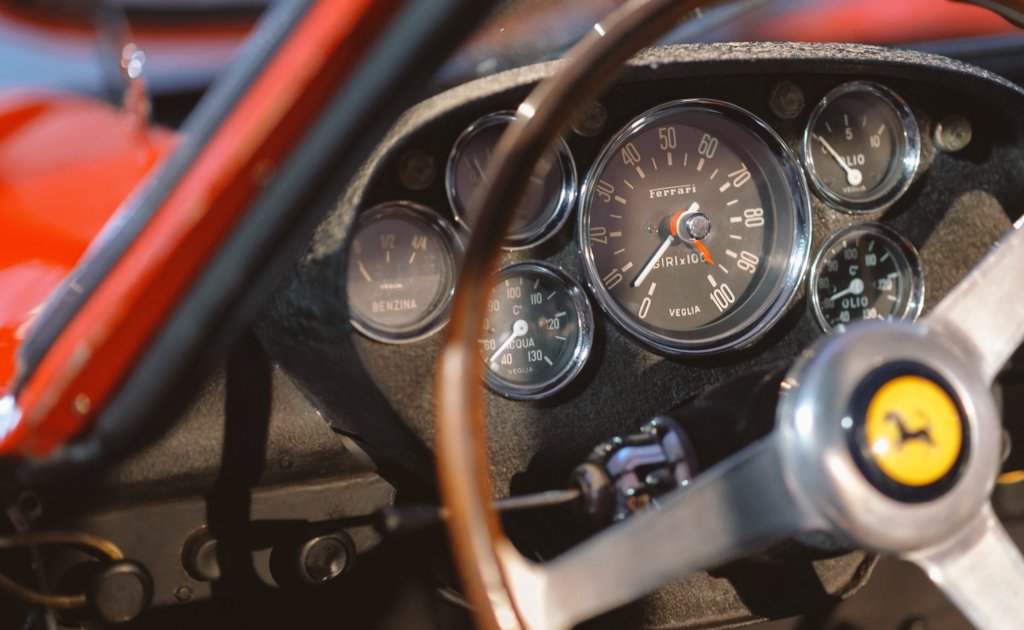 Vintage car parts – Original and restored spare parts for classic Ferrari, Lamborghini, Porsche, Maserati.