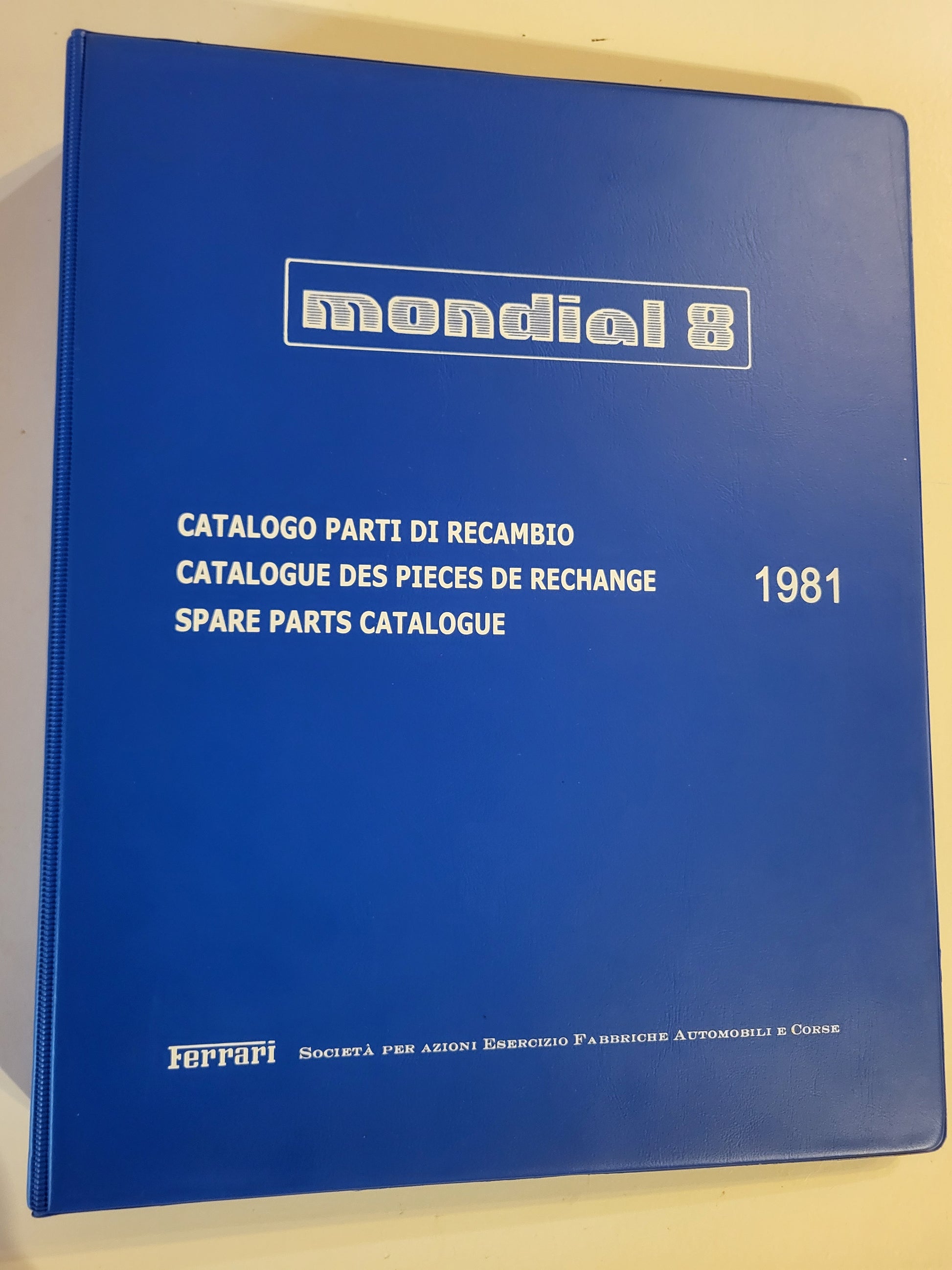 Ferrari Mondial 8 Spare Parts Catalog 1981 excellent condition - AUTOVIVA PASSION