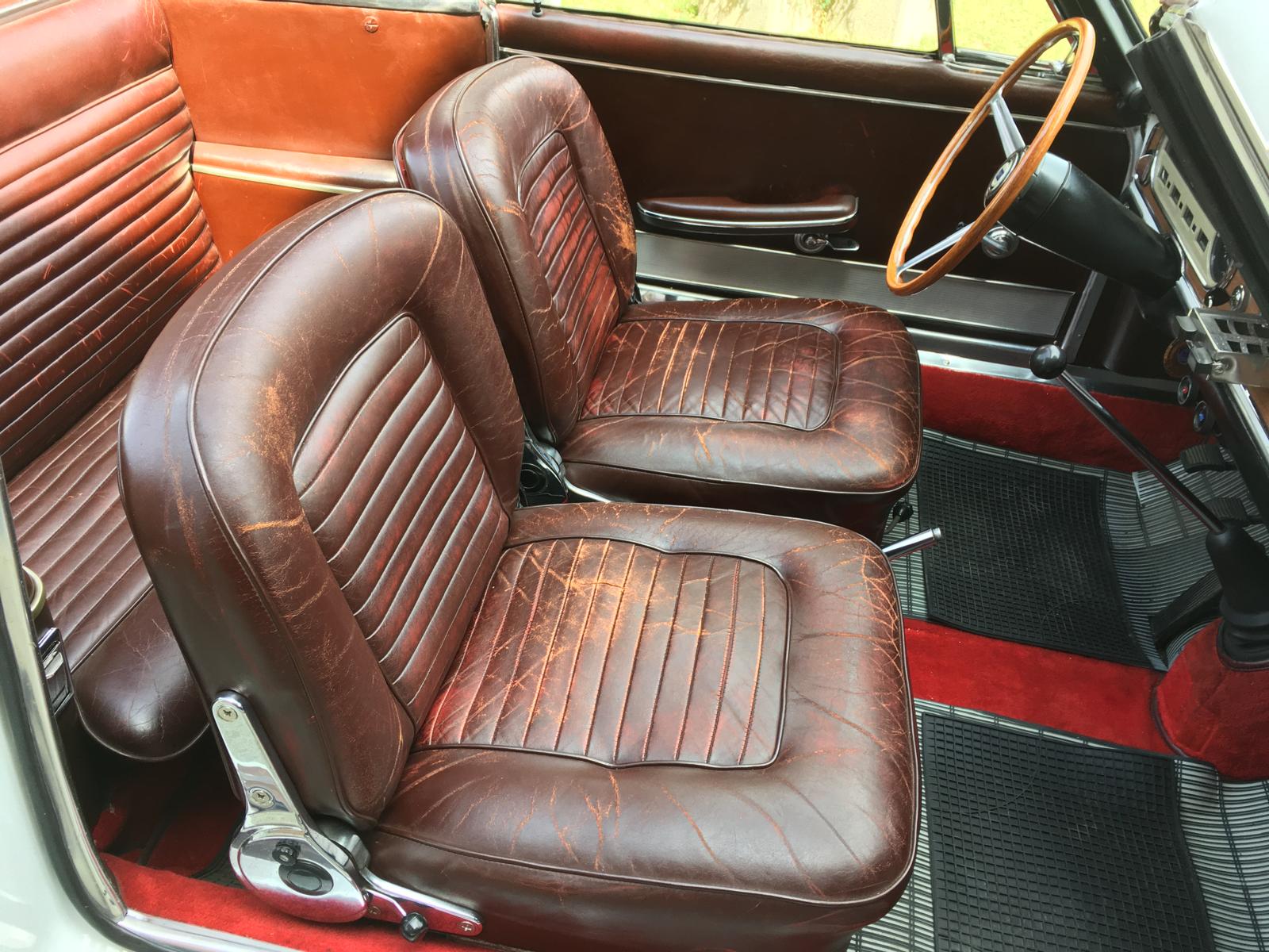 Lancia Flavia Spider Vignale brown leather seats
