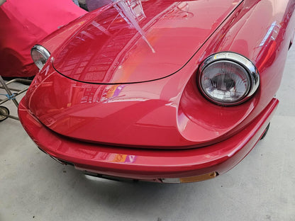 Front view of the 1991 Alfa Romeo Spider – Classic sports car styling with iconic curves.