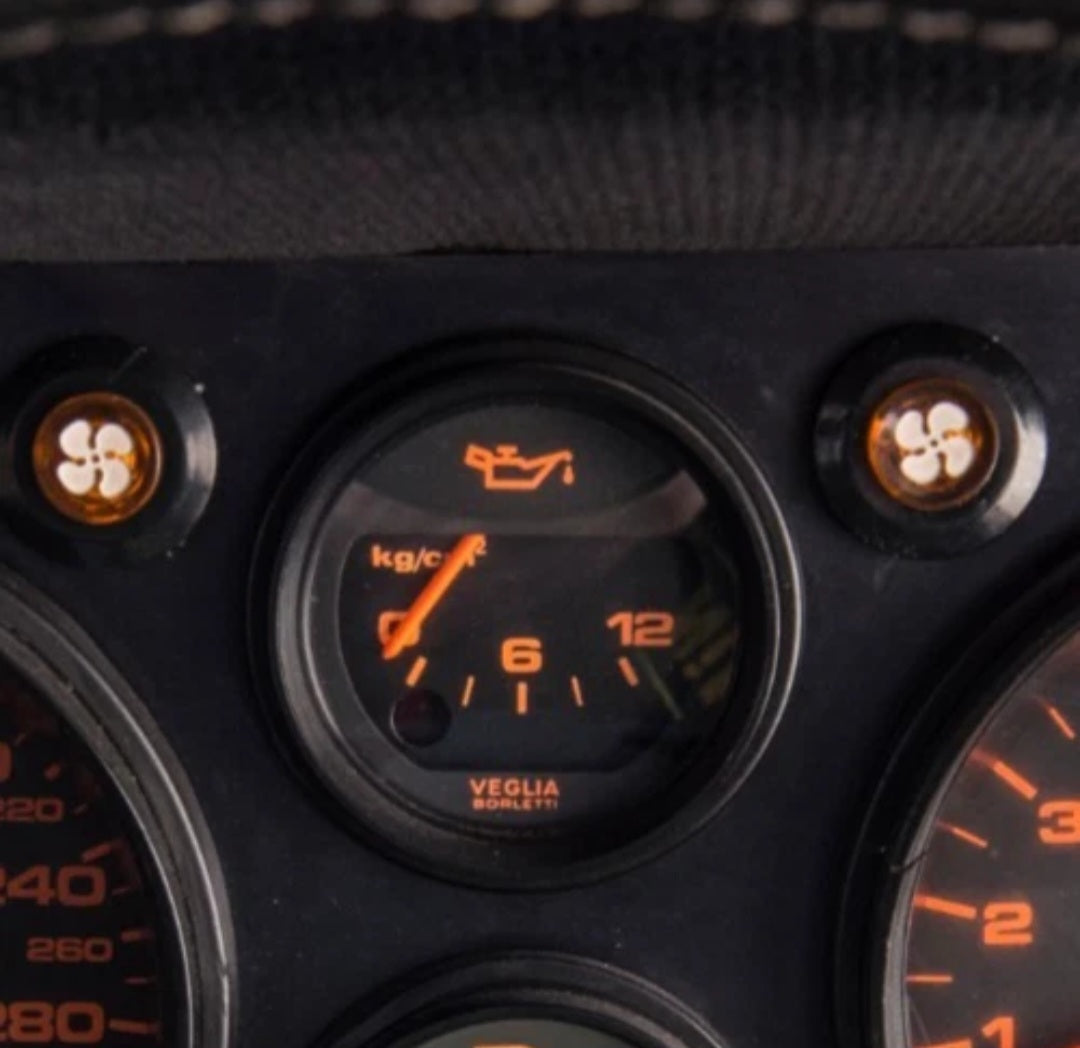 ベスパ　メーター　ヴェリア　ピアッジオ　ランブレッタ　フィアット　フェラーリ Ferrari 288 GTO Speedometer, oil pressure, water temperature