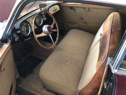 Interior of the 1952 Alfa Romeo 1900 – Luxurious and well-preserved classic cockpit.